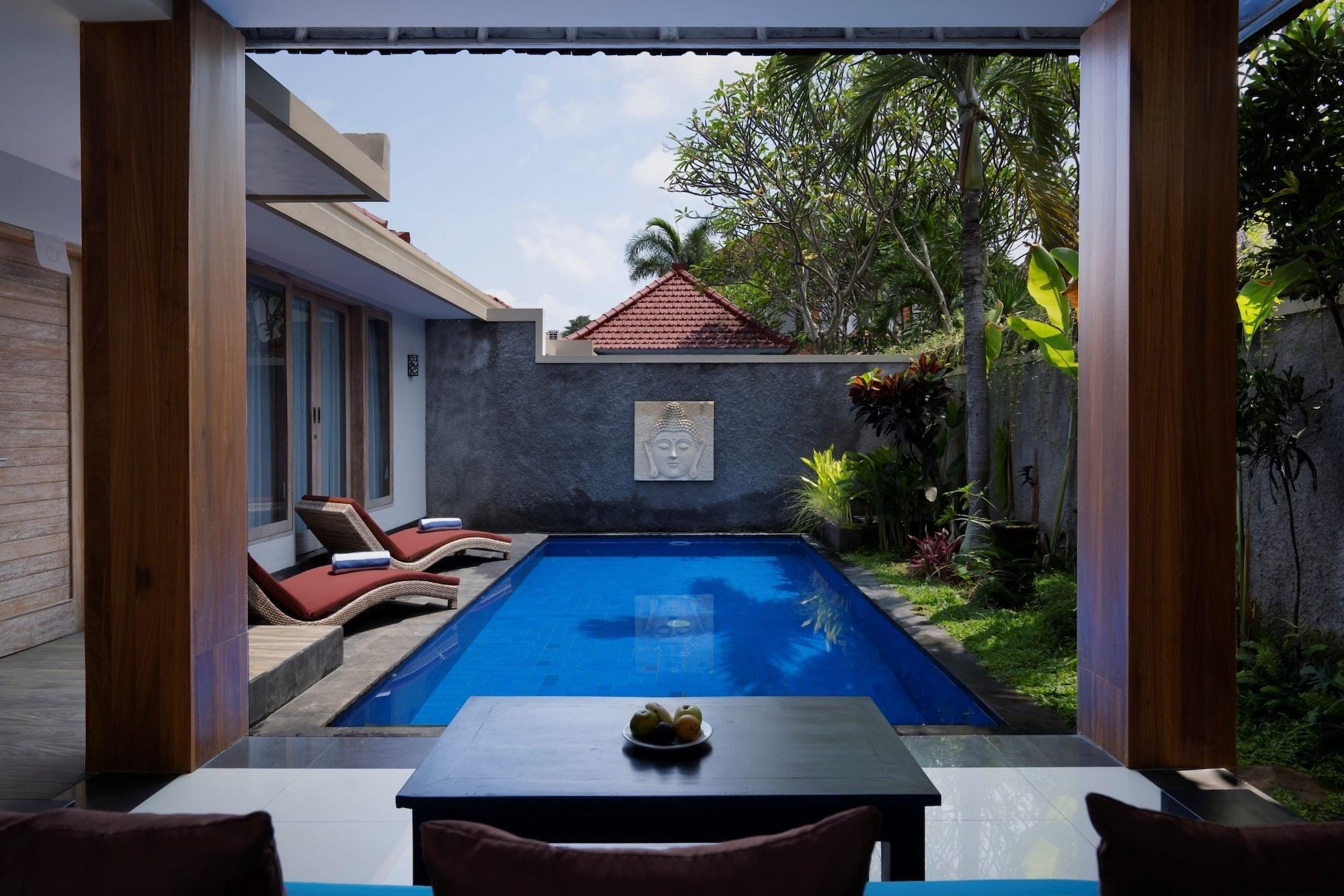 เฟรดดี้ส์ วิลลา อูบุด Hotel สุขาวาตี ภายนอก รูปภาพ
